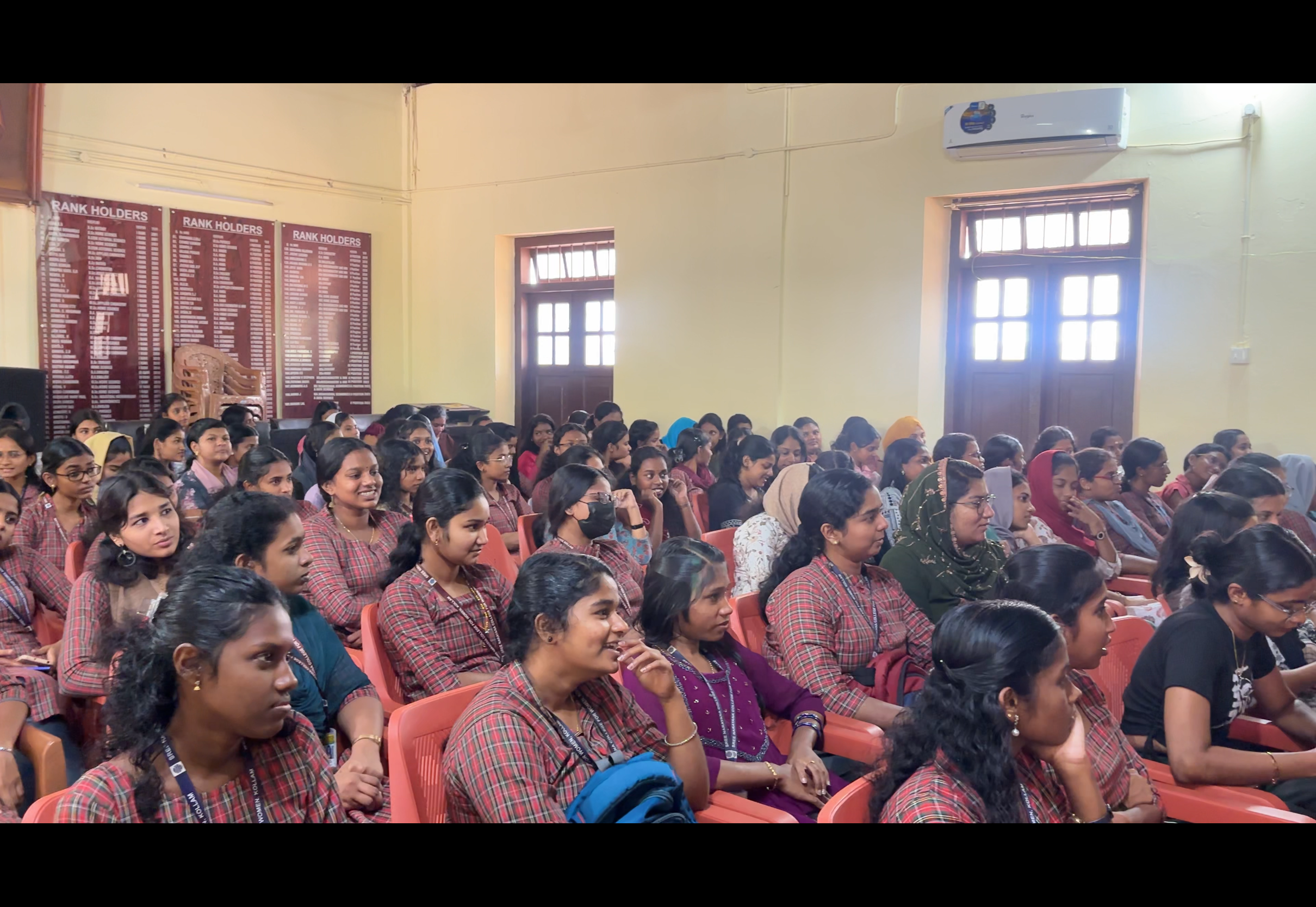Seminar at SN College – photo 5